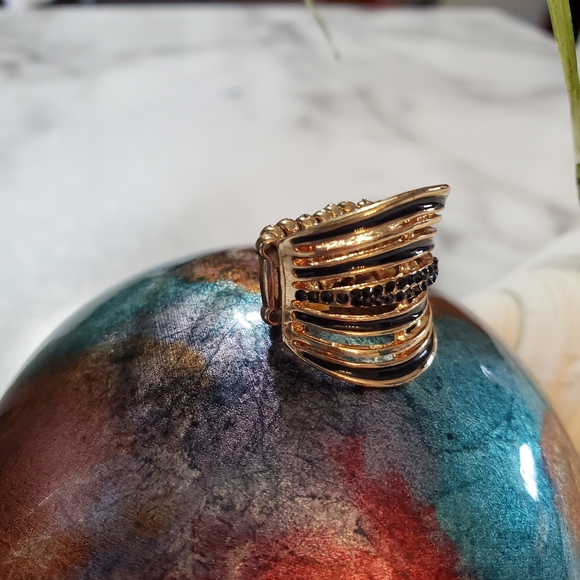 Gold Tone & Black Jewels Stretch Band Ring Stack Look  💥3 for $24💥 - Picture 16 of 16